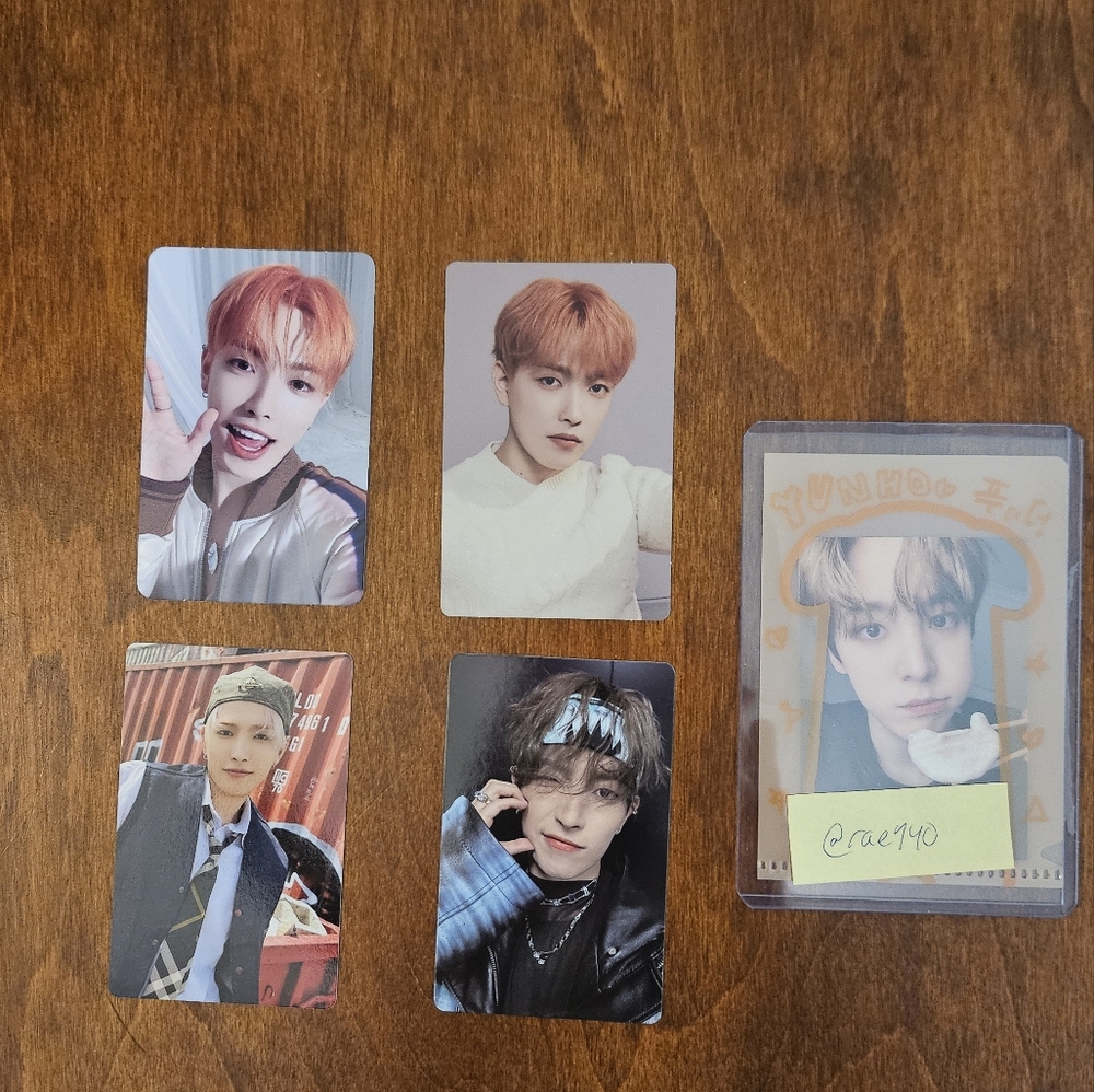 Ateez Hongjoong Photocard Bundle